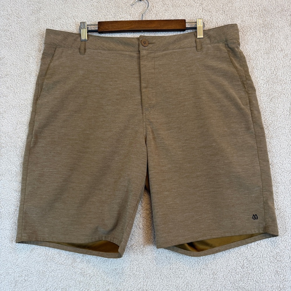 Free World Men’s Flat Front Shorts Lightweight Khaki Golf Outdoor Style Size 36